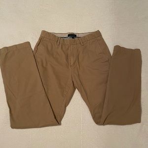 Banana Republic khakis 30x32